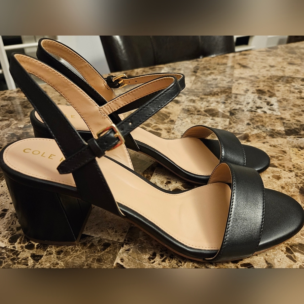 New Cole Haan black leather block heel sandals 8.5B